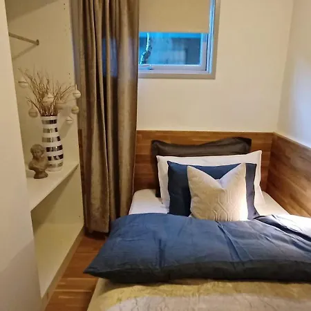 With 2 Bedrooms Leilighet
